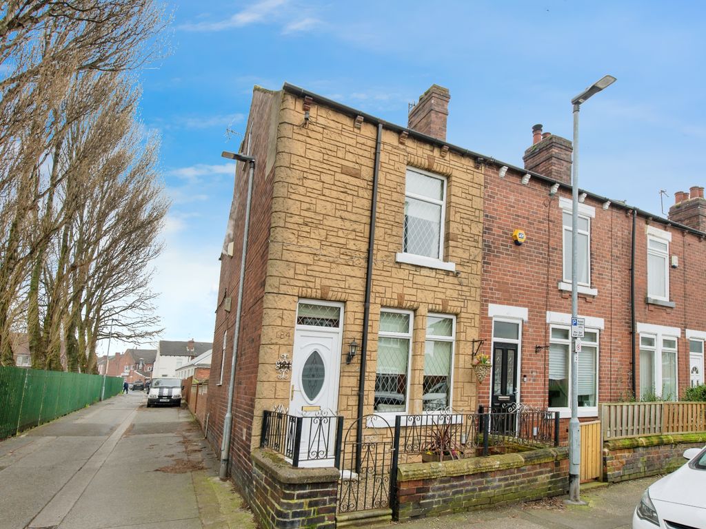 3 bed end terrace house for sale in Lower Cambridge Street, Castleford