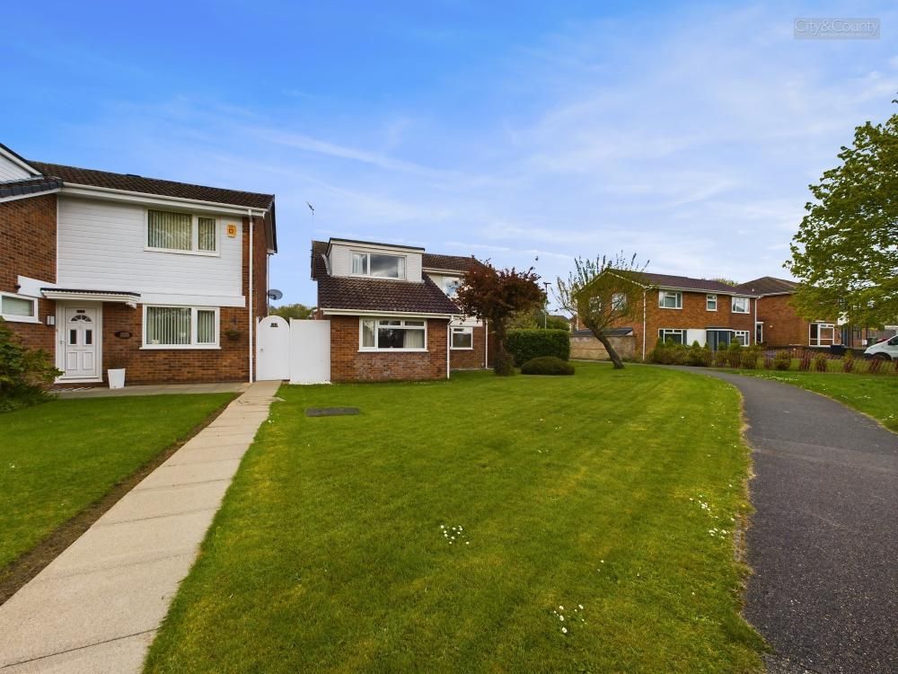 3 bed detached house for sale in Elmore Road, Longthorpe, Peterborough