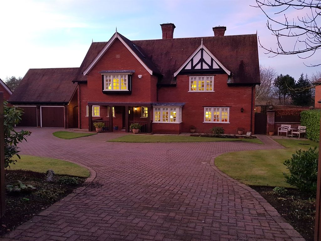 6 bed detached house for sale in St. Marys Drive, Whitegate, Northwich