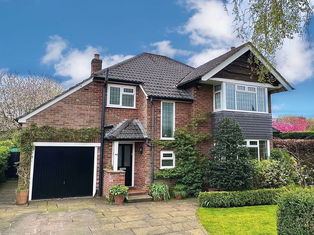 4 bed detached house for sale in Manor Road, Wilmslow SK9 Zoopla