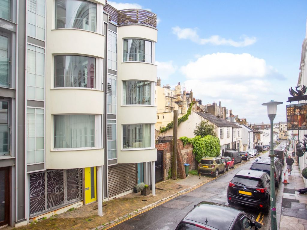 4 bed mews for sale in Brunswick Street West, Hove BN3, £850,000 Zoopla