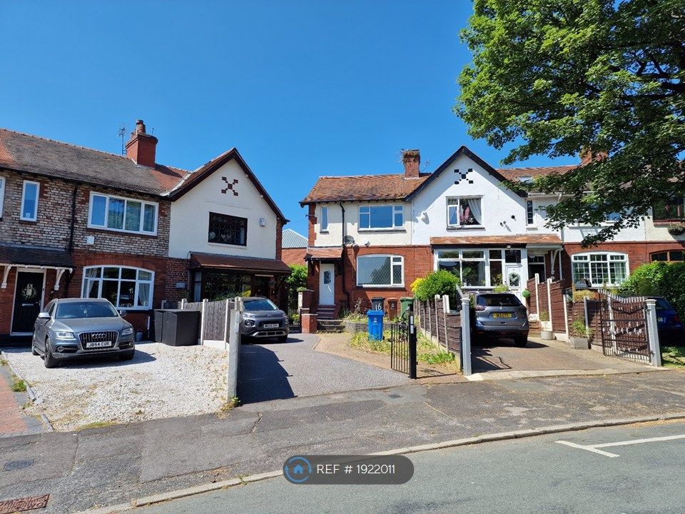 2 bed semidetached house to rent in Green Lane, Oldham OL8, £995 pcm