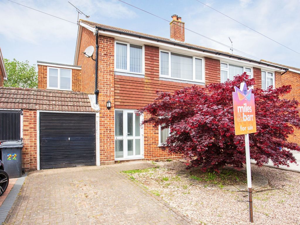 4 bed semidetached house for sale in Maple Close, Rough Common CT2