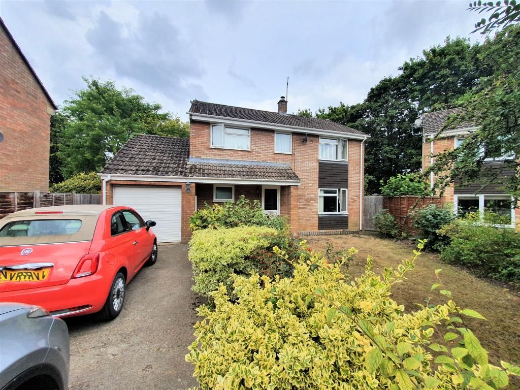 4 bed detached house for sale in Marcham, Abingdon, Oxfordshire OX13