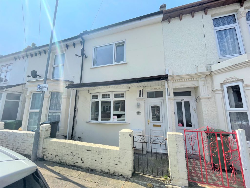 3 bed terraced house for sale in Cardiff Road, Portsmouth PO2 Zoopla