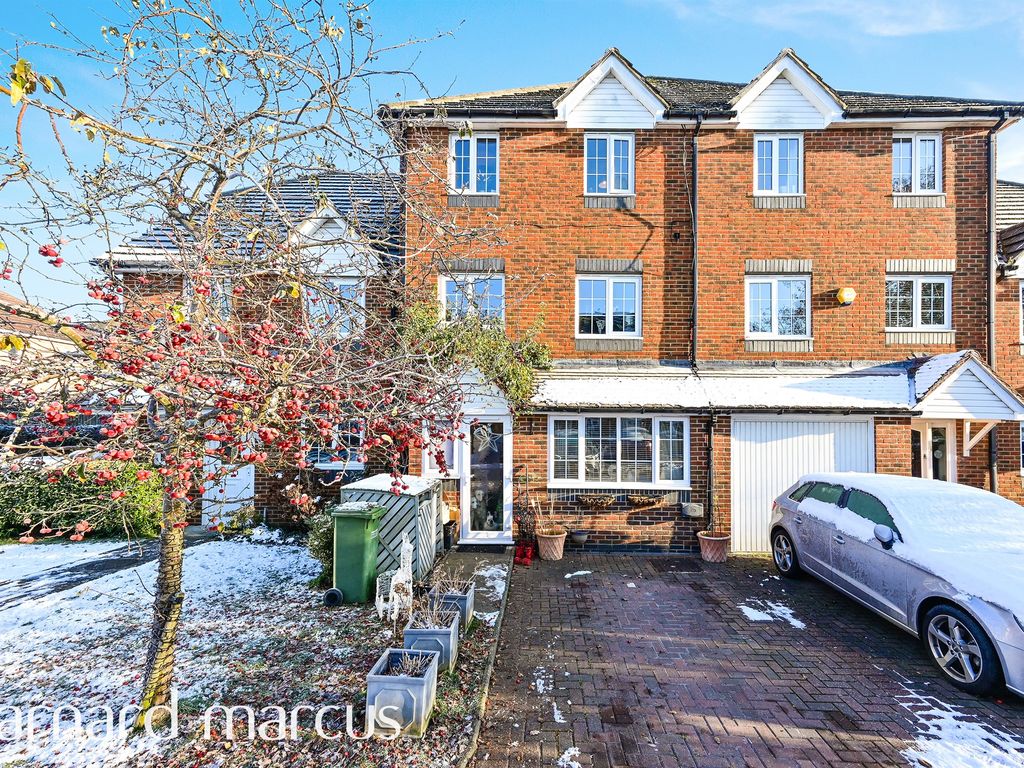 5 bed property for sale in Tilers Close, Merstham, Redhill RH1 Zoopla