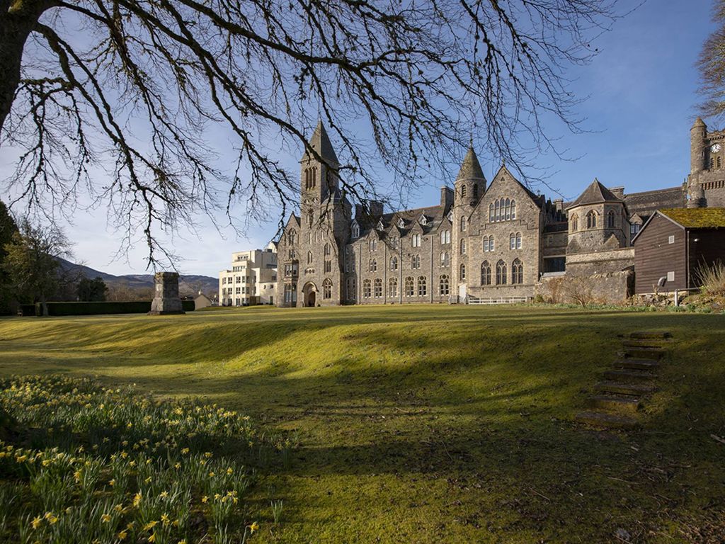 2 bed flat for sale in the highland club, st. benedicts abbey, fort augustus ph32