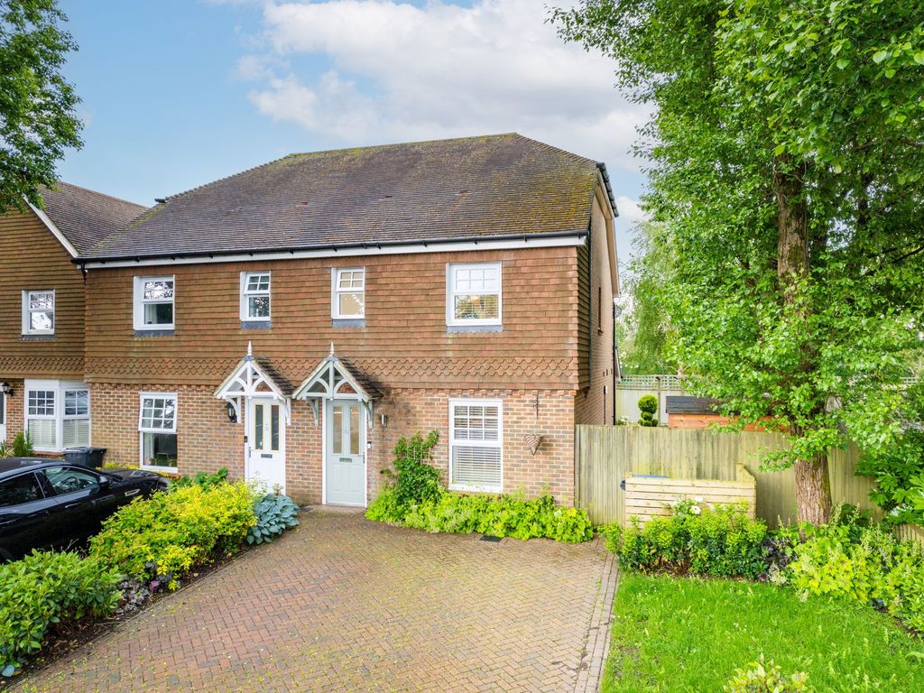 3 bed semidetached house for sale in Hophurst Drive, Crawley Down RH10