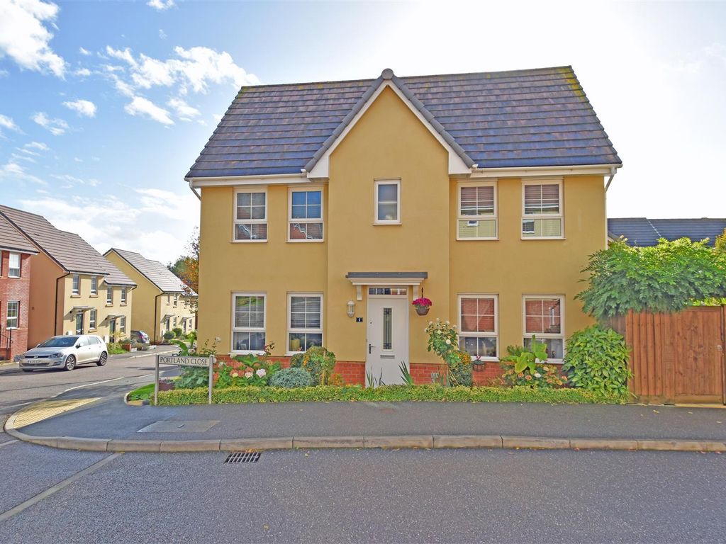 3 bed property for sale in Portland Close, Cullompton EX15, £335,000