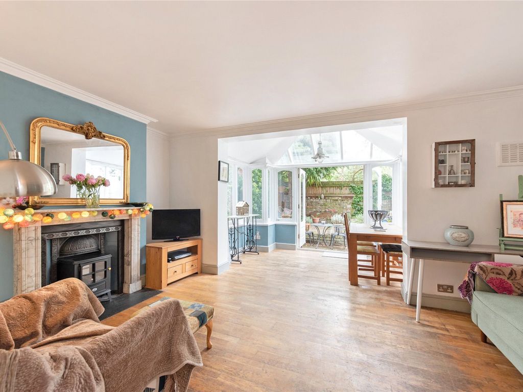 5 bed terraced house for sale in Bride Street, Islington, London N7