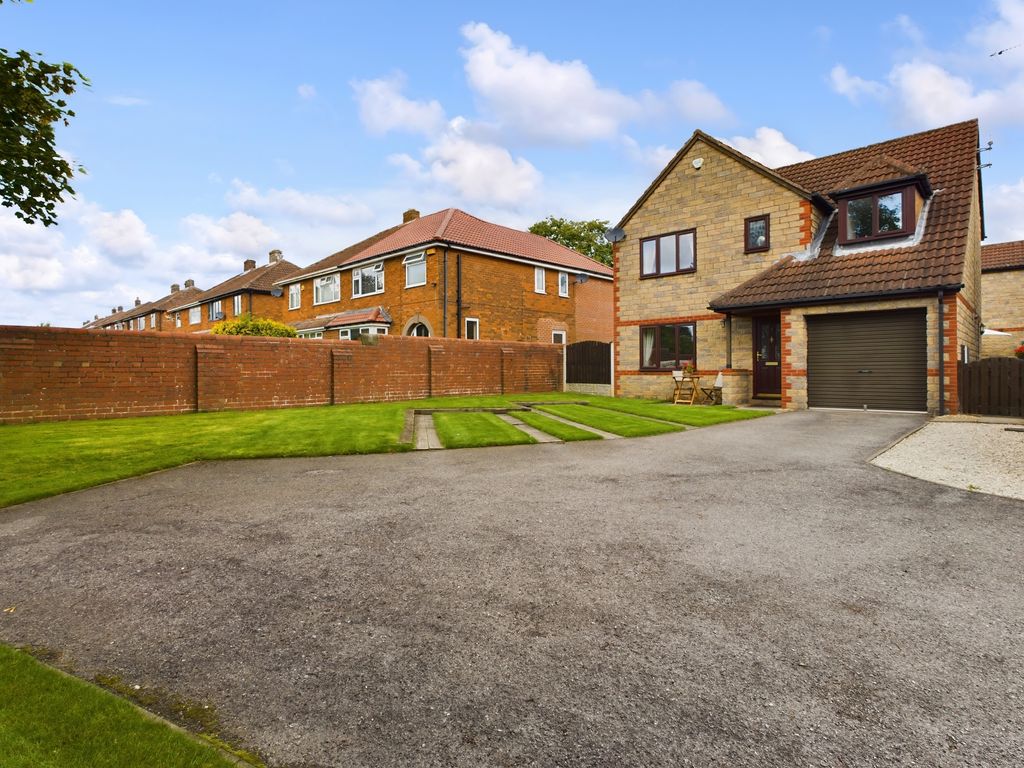 4 bed detached house for sale in Birchwood Gardens, Braithwell