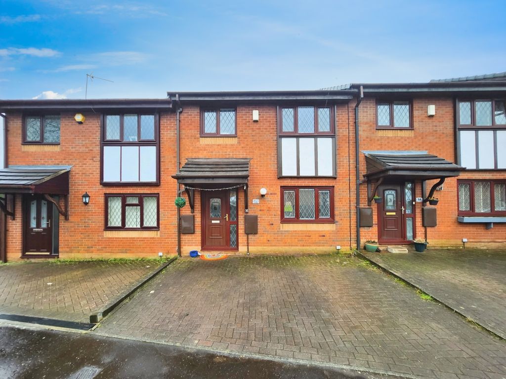3 bed terraced house for sale in New Wellington Close, Blackburn