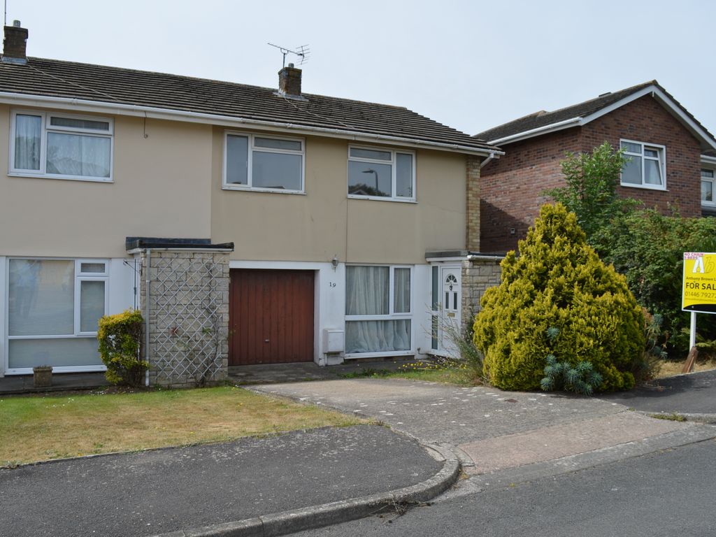 3 bed semidetached house to rent in Manor Park, Llantwit Major CF61