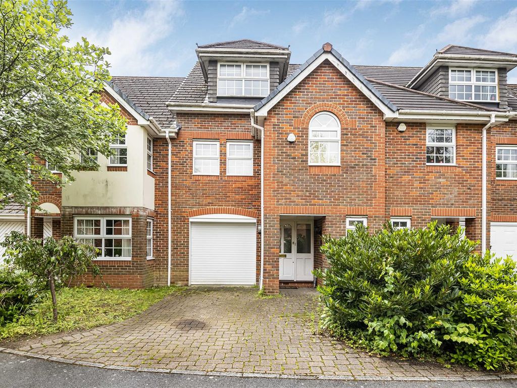 3 bed terraced house for sale in Artillery Mews, Tilehurst Road