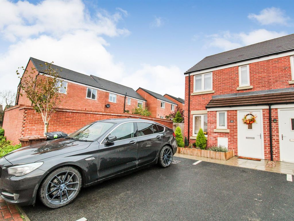 2 bed semidetached house for sale in Fortress Close, Weldon, Corby