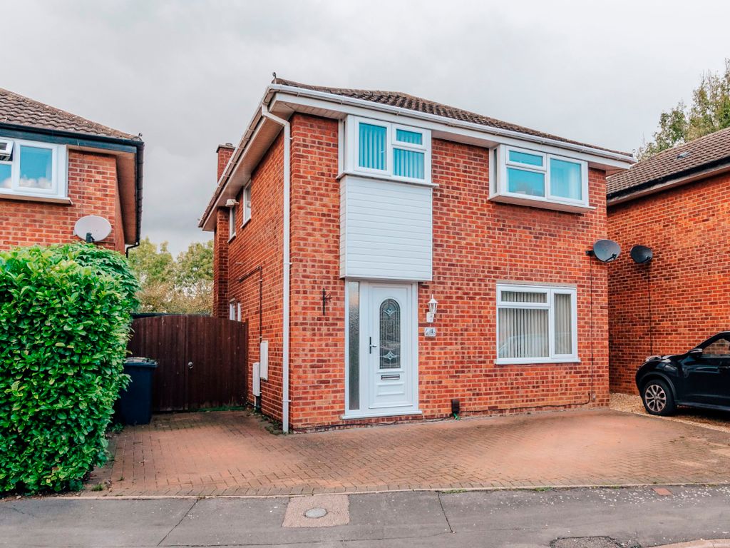 4 bed detached house for sale in Partridge Close, Yaxley PE7, £290,000
