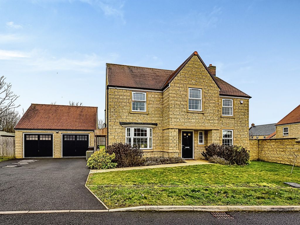 4 bed detached house for sale in Wool Close, Beckington, Frome BA11