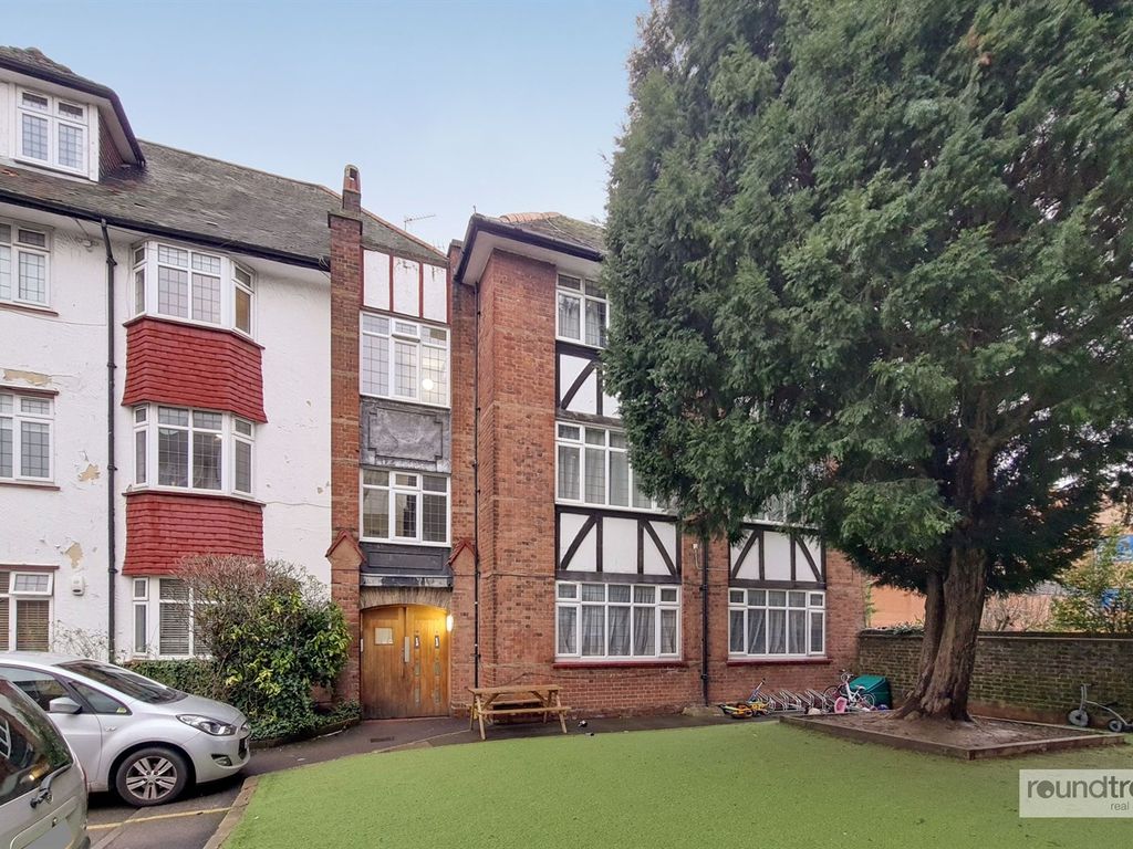 3 bed flat for sale in Golders Court, Woodstock Road, Golders Green NW11 Zoopla