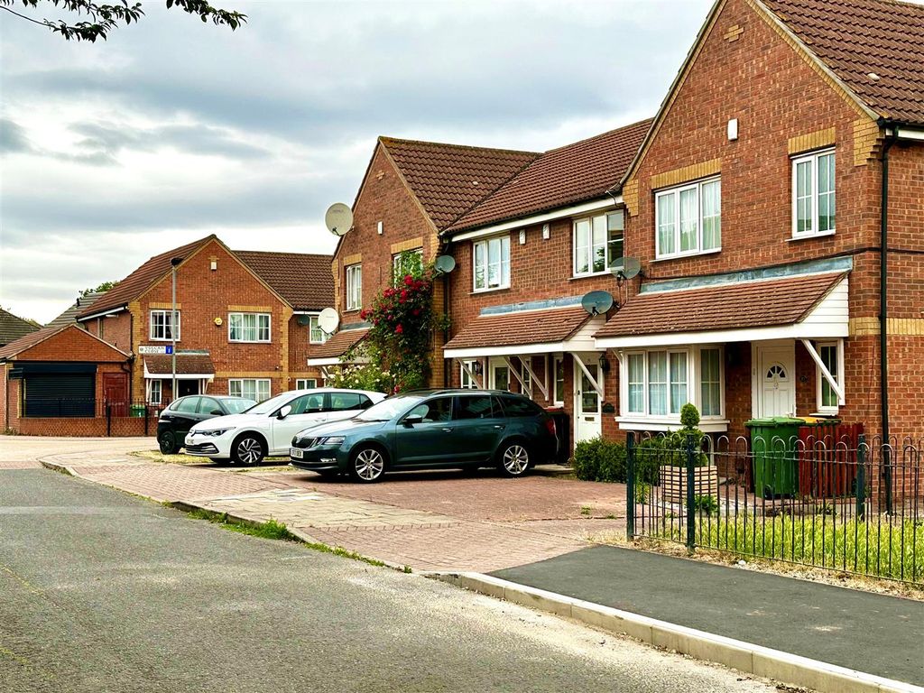 2 bed terraced house to rent in Pennyroyal Avenue, Beckton E6 Zoopla
