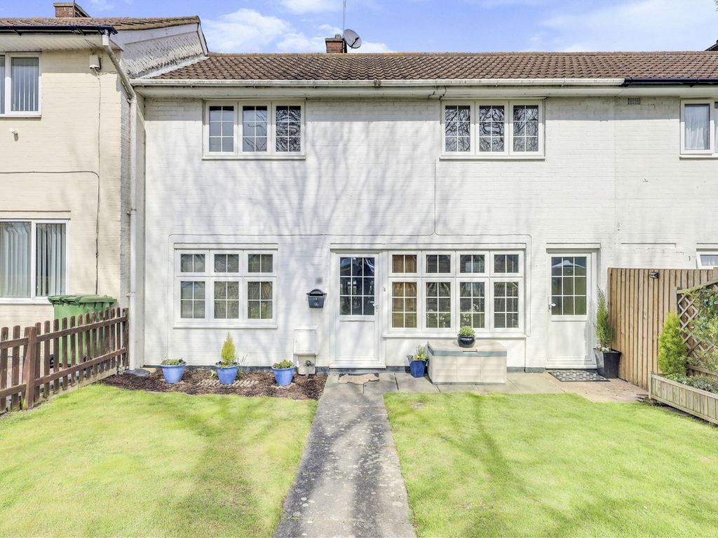 2 bed terraced house for sale in Holden Gardens, Basildon SS14 Zoopla