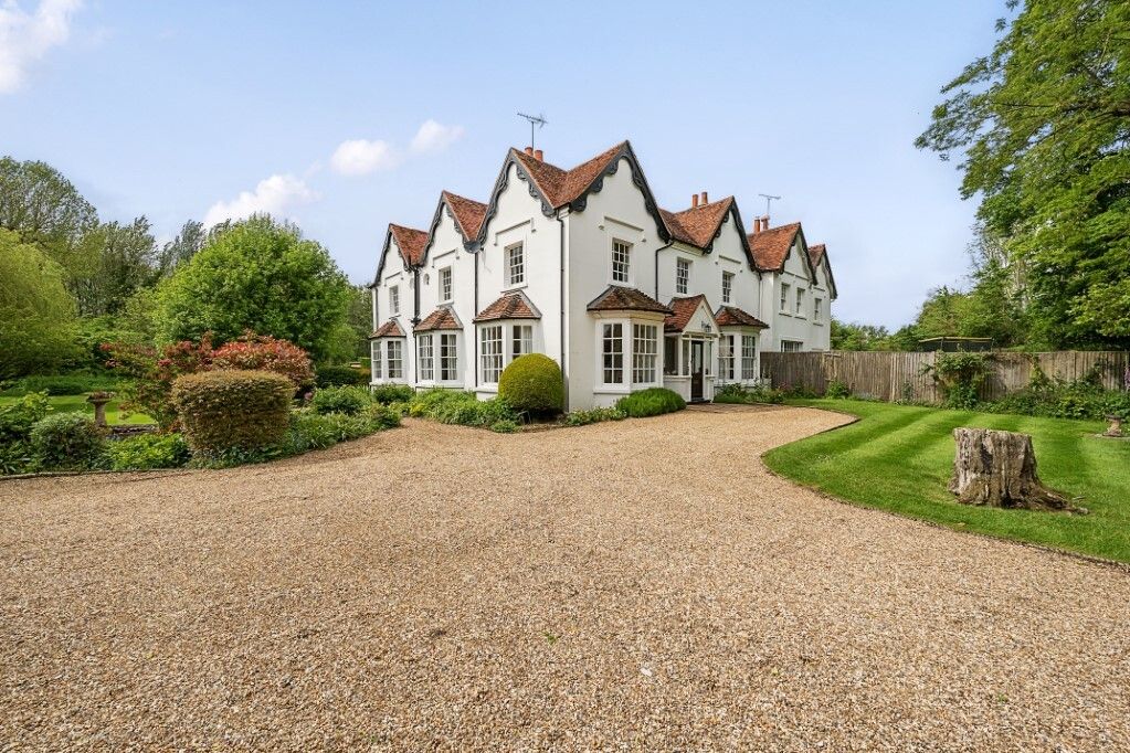 5 bed semidetached house for sale in Sulham Lane, Sulham, Reading