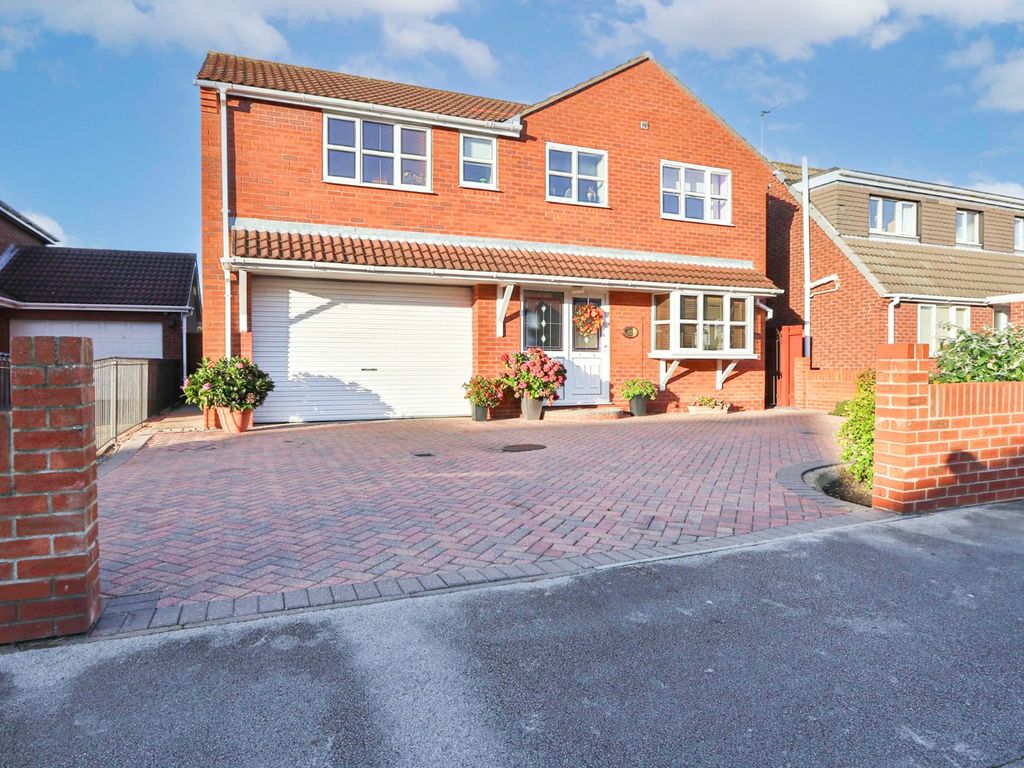 4 bed detached house for sale in Bond Street, Hedon, Hull HU12 Zoopla