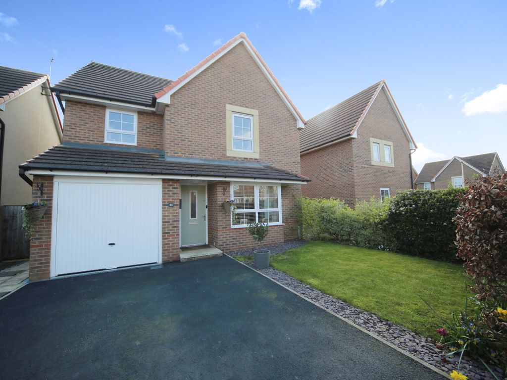 4 bed detached house for sale in Halliwell Court, Elworth, Sandbach
