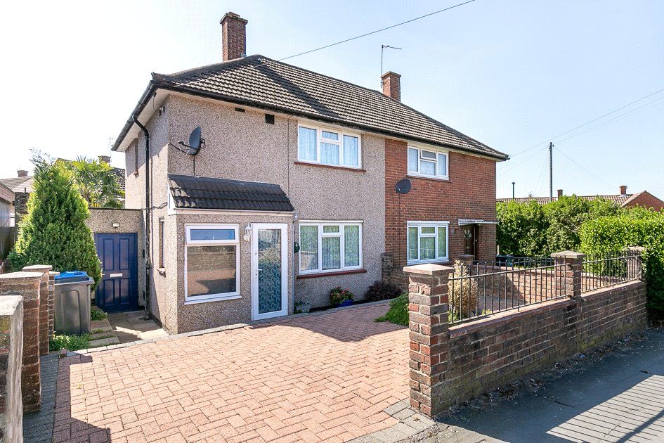 2 bed semidetached house for sale in Merrow Way, New Addington
