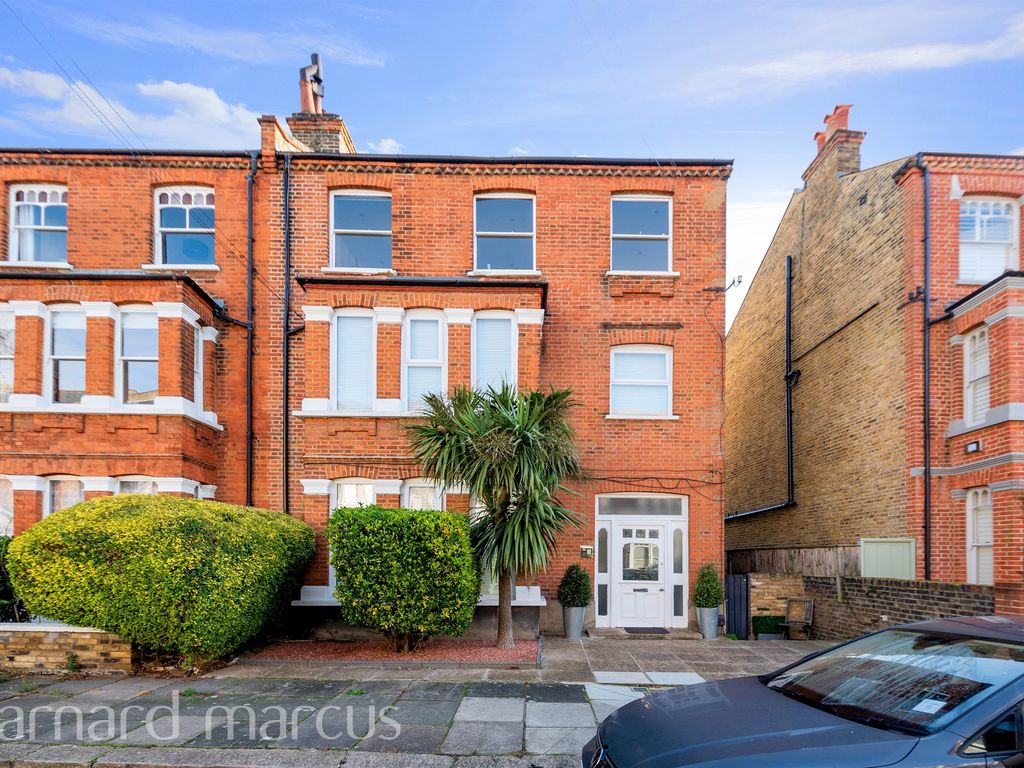 Ennismore Avenue London W4