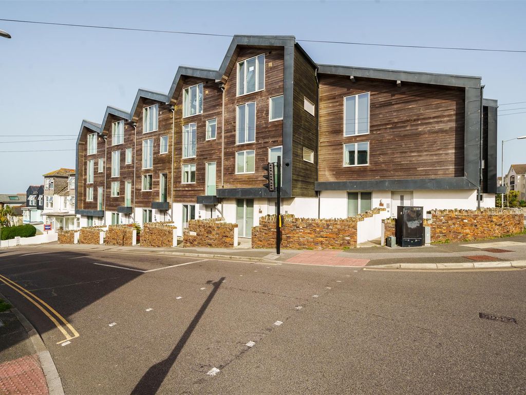 3 bed town house for sale in St. Road, Mount Wise, Newquay TR7