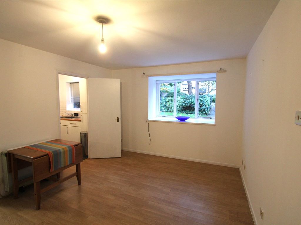 Studio to rent in Cambridge Gardens, London N10, £1,127 pcm Zoopla