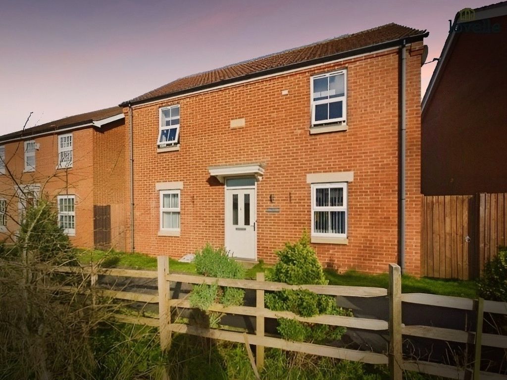 4 bed detached house for sale in Plover Walk, Market Rasen