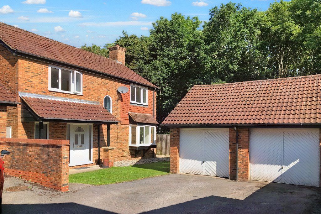 4 bed detached house for sale in Maxey Close, Shaw, Swindon SN5 Zoopla