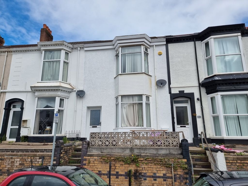 4 bed terraced house for sale in King Edwards Road, Swansea, City And