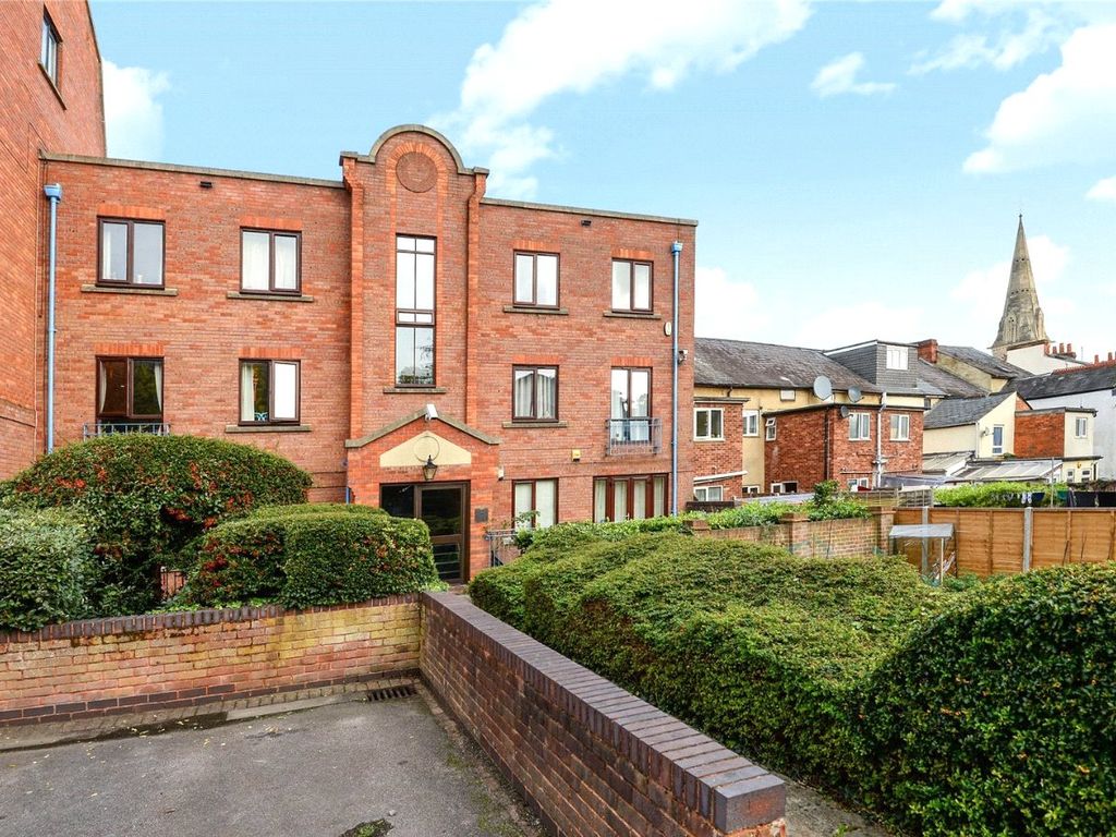 2 bed flat for sale in Greys Court, Sidmouth Street, Reading, Berkshire