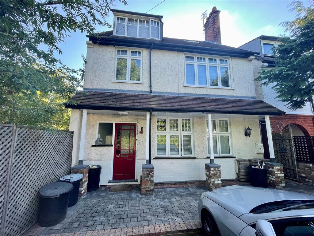 2 bed flat for sale in Murray Road, Northwood HA6 Zoopla