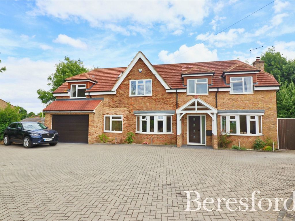 5 bed detached house for sale in Hallam Court, Billericay CM12 Zoopla