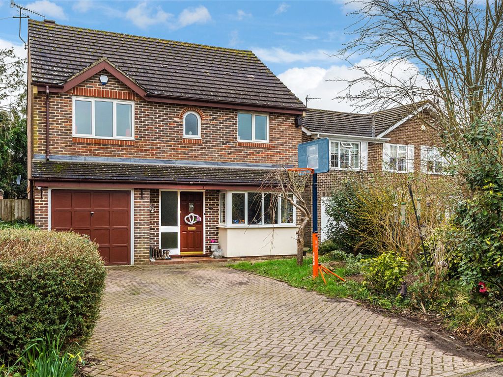 4 bed detached house for sale in Rushfords, Lingfield RH7 Zoopla