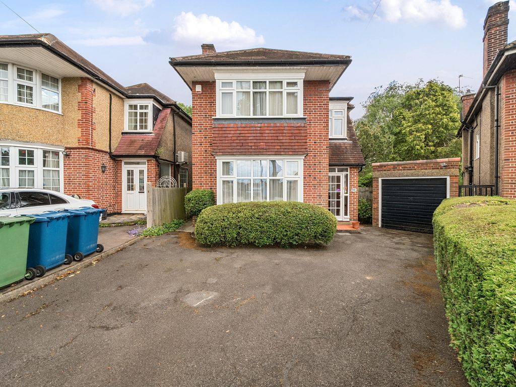 3 bed detached house for sale in Monro Gardens, Harrow, Greater London