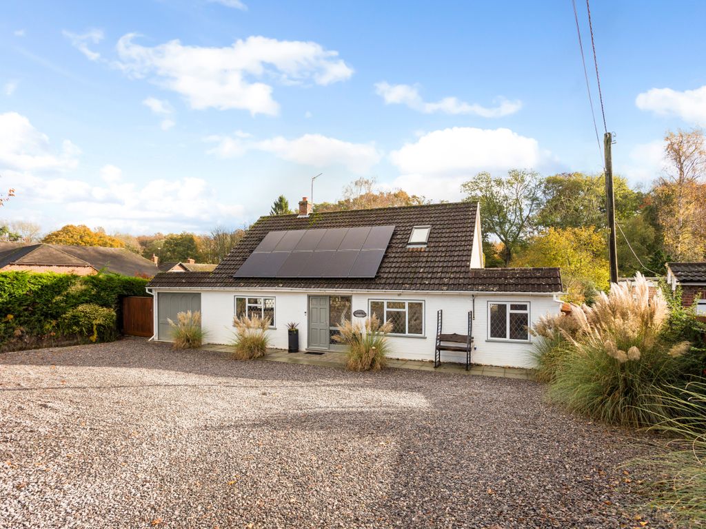 4 bed detached house for sale in Ashford Hill, Thatcham RG19, £800,000 Zoopla