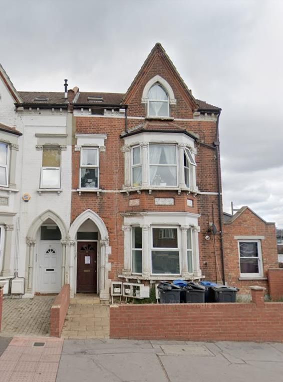 Studio to rent in South Norwood Hill, London SE25 Zoopla