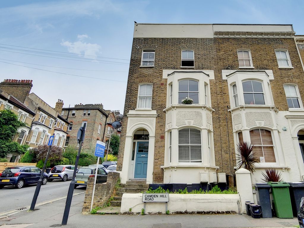 1 bed flat to rent in Camden Hill Road, Crystal Palace, London, England