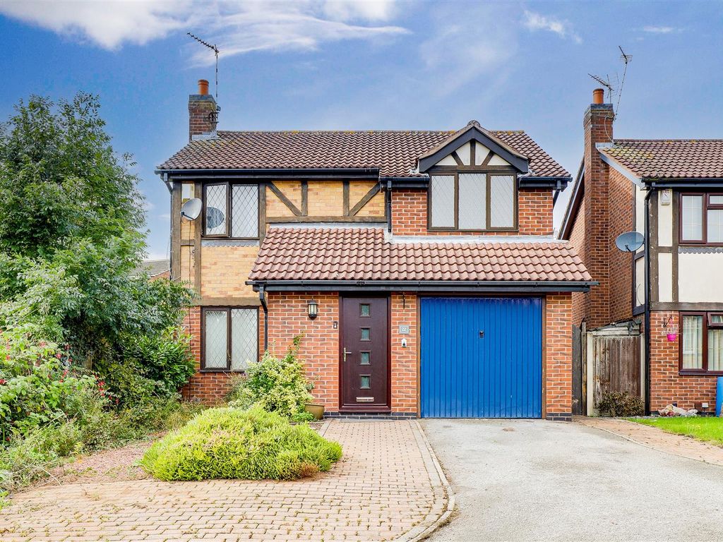 3 bed detached house for sale in Stewarton Close, Arnold