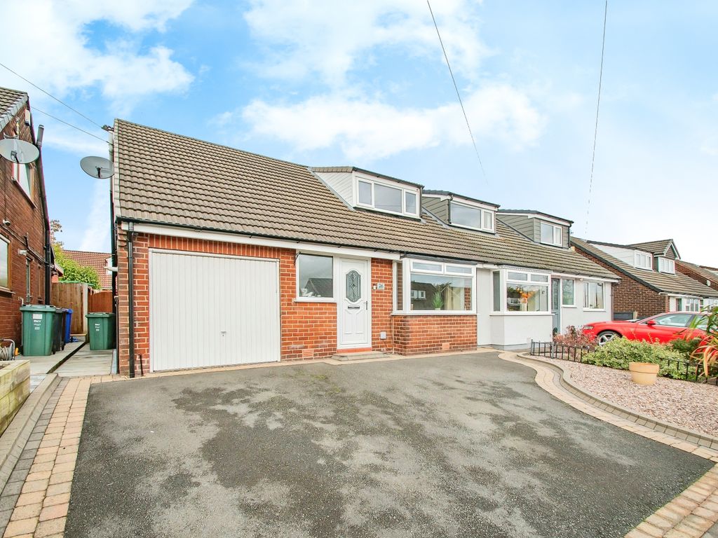 3 bed semidetached house for sale in Kenmor Avenue, Seddons Farm, Bury