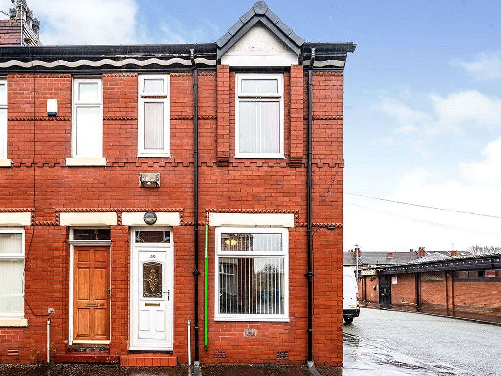 2 bed end terrace house for sale in Hafton Road, Salford, Greater