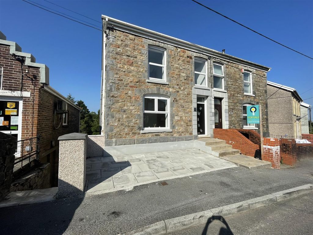 3 bed semidetached house for sale in Heol Y Bryn, Upper Tumble