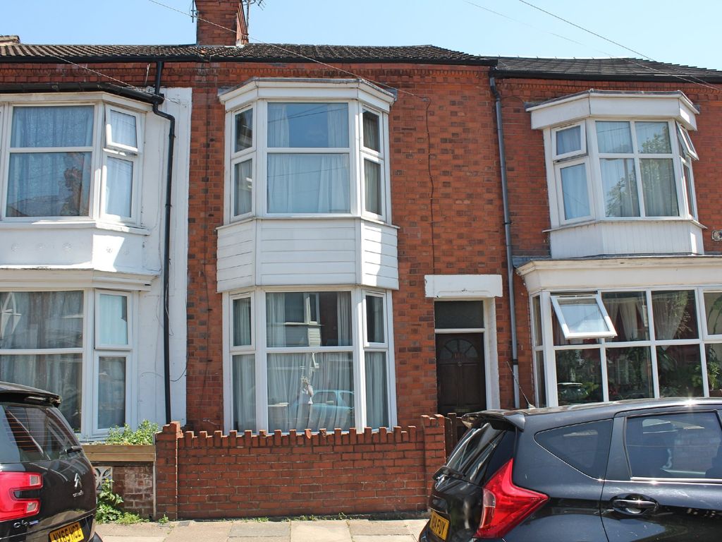 2 bed terraced house for sale in Wilberforce Road, West End, Leicester