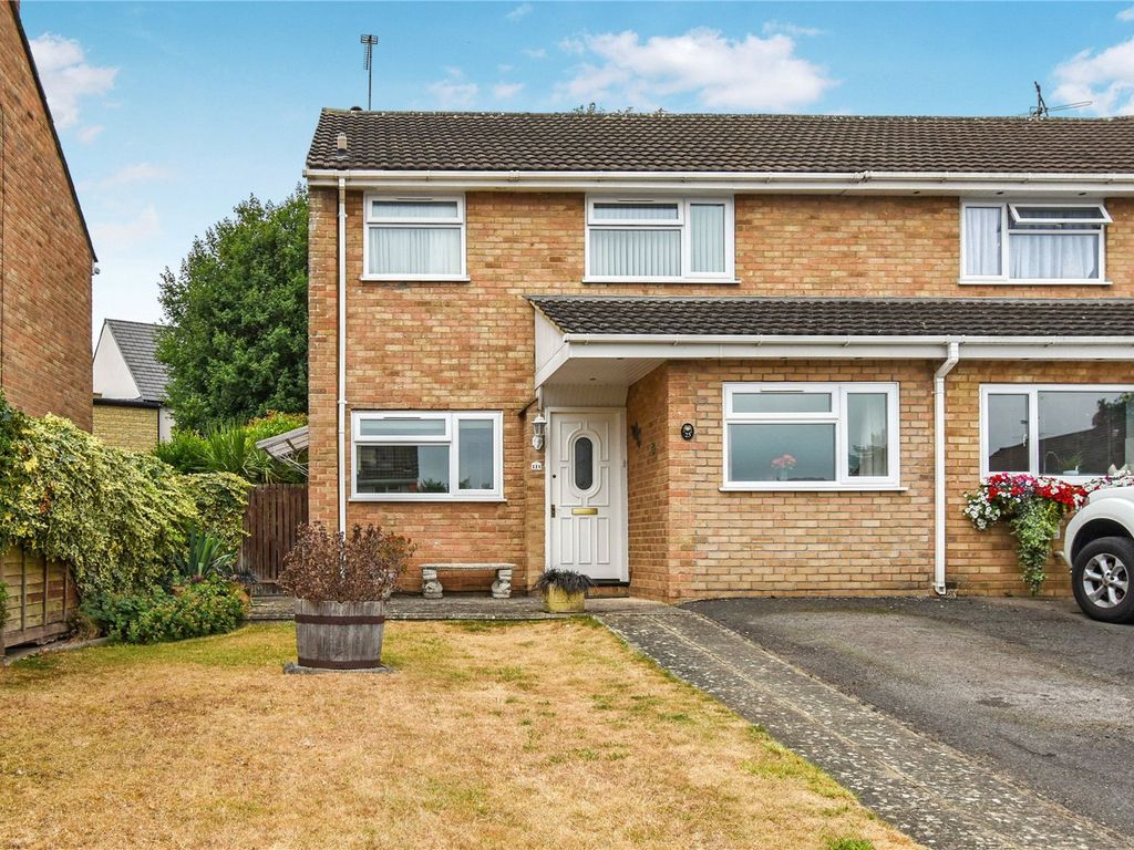 3 bed semidetached house for sale in Lynfield Road, Frome, Somerset