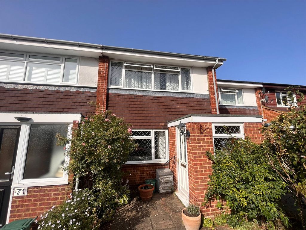 2 bed terraced house for sale in Addlestone, Surrey KT15, £375,000 Zoopla