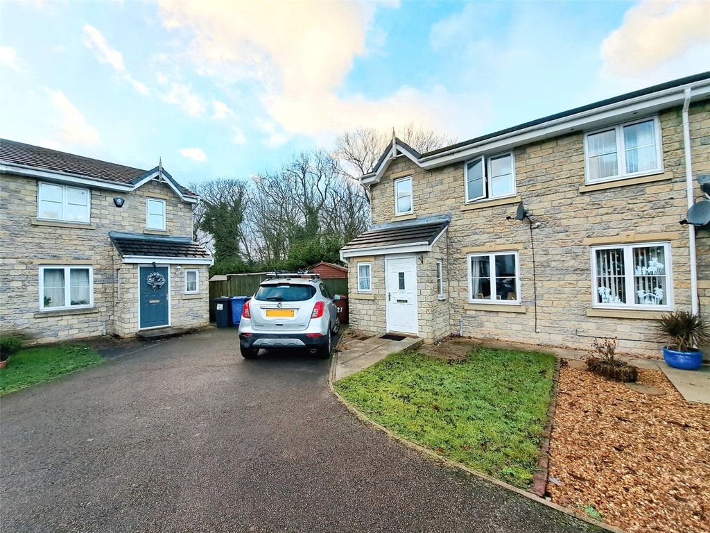 3 bed semidetached house for sale in Begonia View, Lower Darwen